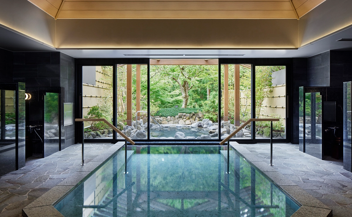 Hotel Hatsuhana in Yumoto, Hakone (Official Website) Open-air